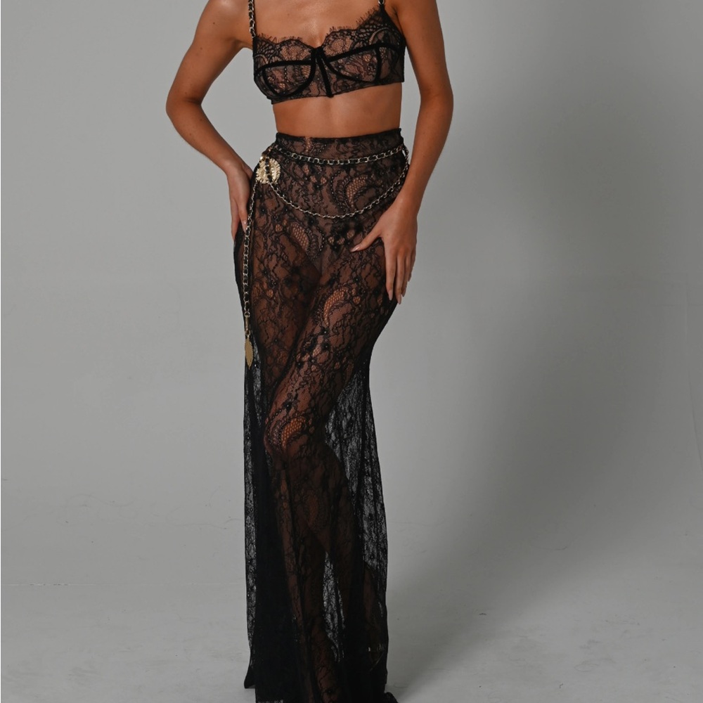 FRANCESCA MAXI SKIRT SET IN BLACK LACE